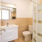 Apartment Descubre *